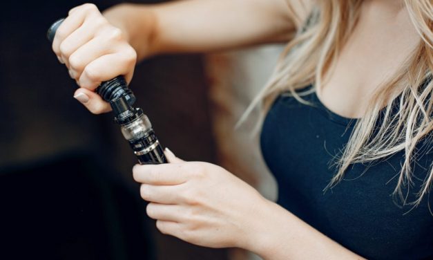 Les cigarettes électroniques pour comparer les e-liquides 70/30 et 50/50